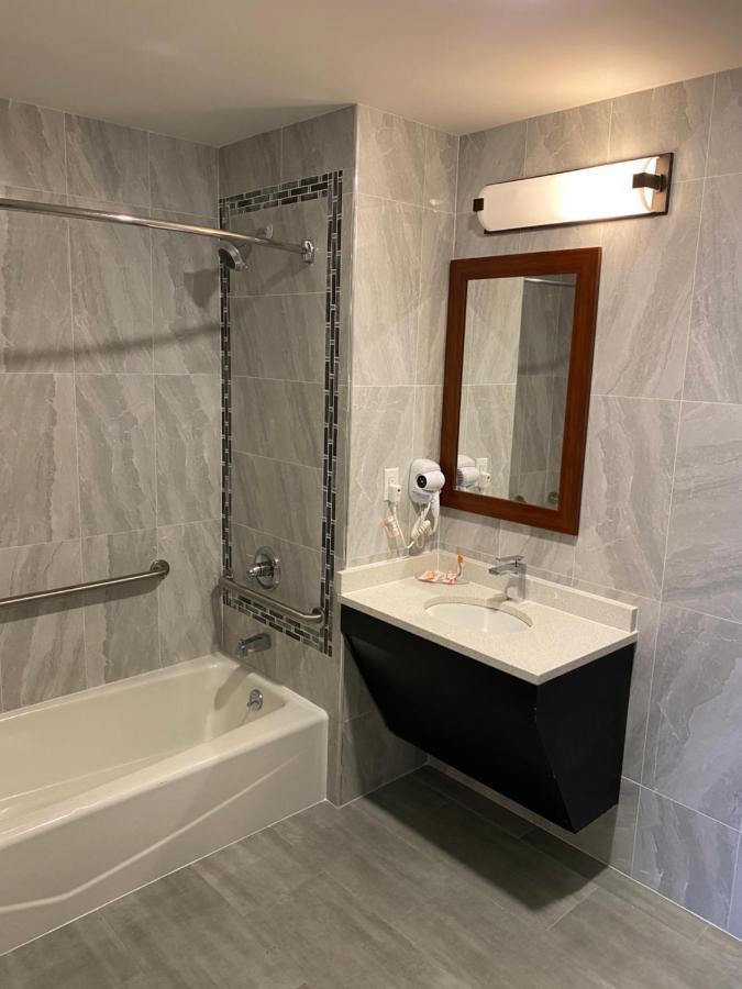 The - Long Island 3* Nova York